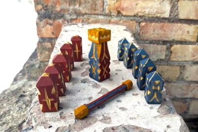 Carving a Pocket Kubb Set Workshop with Jake Fee