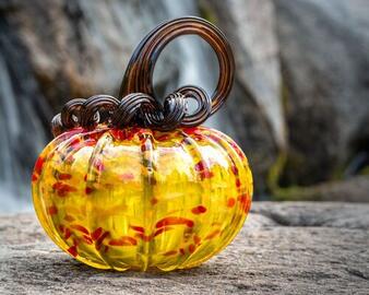 Arboretum Glass Pumpkin Patch